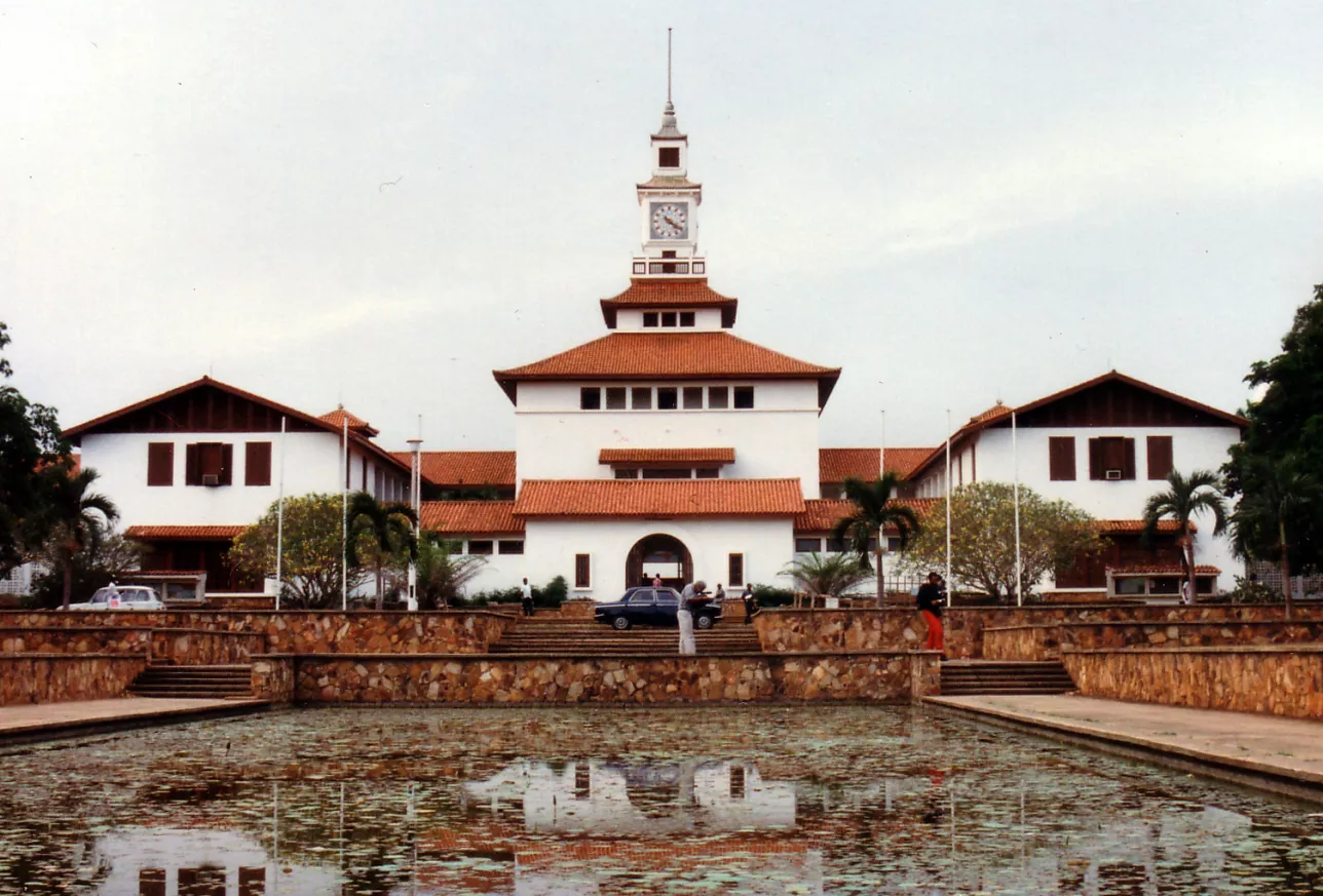 picture of the main library at the university of ghana 